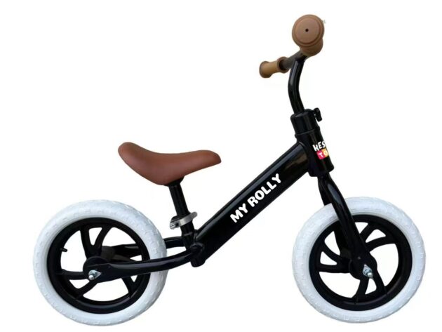 אופני איזון בצבע שחור